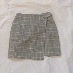 H&M wrap skirt. Size US 6.